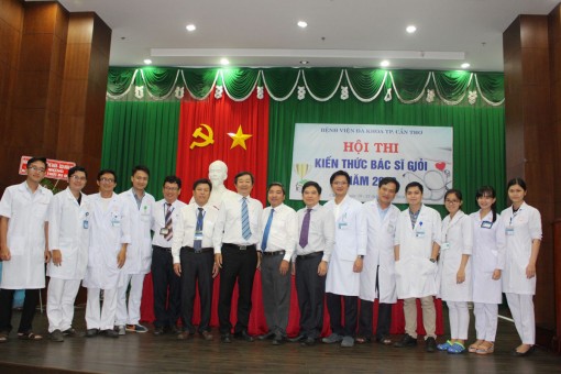 Bác sĩ thi tài