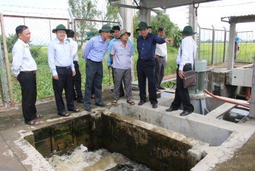 Tập trung lực lượng ứng phó lũ, đảm bảo an toàn tính mạng, tài sản  nhân dân