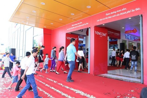 Hàng ngàn lượt khách đã đến Vincom+ Sa Đéc sau 2 ngày đầu hoạt động