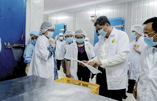 Chung vai, sát cánh

cùng doanh nghiệp