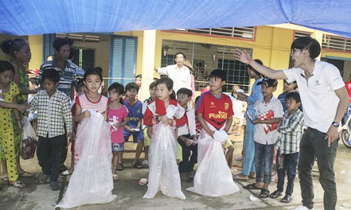 Ứng xử trên mạng xã hội