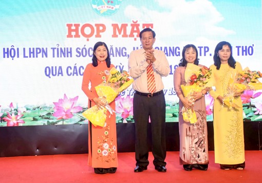 Họp mặt truyền thống Hội Liên hiệp Phụ nữ tỉnh Sóc Trăng, Hậu Giang  và TP Cần Thơ
