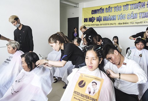 Câu lạc bộ Phụ nữ khuyết tật họp mặt  20-10