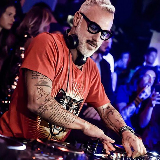 Công nghiệp âm nhạc trong kỷ nguyên truyền thông số