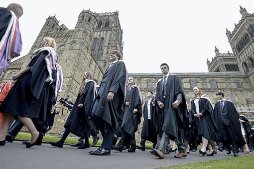 Anh quyết đẩy lùi tình trạng

“lạm phát điểm số”