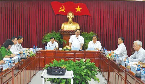 Đẩy nhanh tiến độ giải ngân vốn, giải phóng
mặt bằng và thi công các công trình xây dựng cơ bản