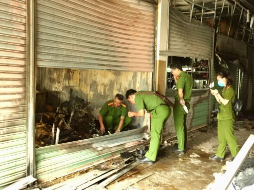 Cháy tại chợ An Cư, 6 ki-ốt bị thiêu rụi