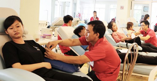 Không thiếu máu cấp cứu, điều trị cho bệnh nhân