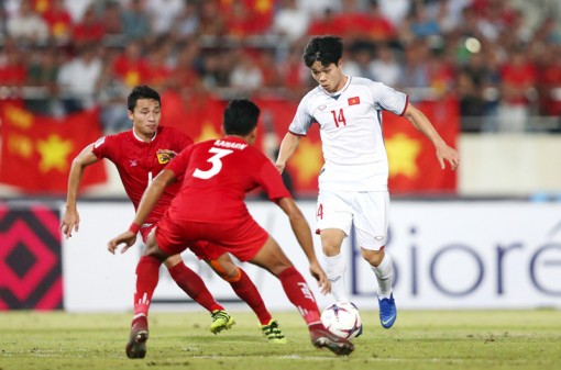 Ông Park cần chỉnh lại thước ngắm cho học trò