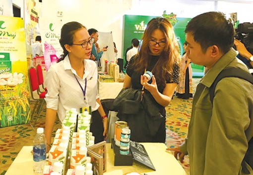 Hơn 500 doanh nghiệp tham gia hội nghị kết nối cung cầu TP Hồ Chí Minh với các tỉnh, thành