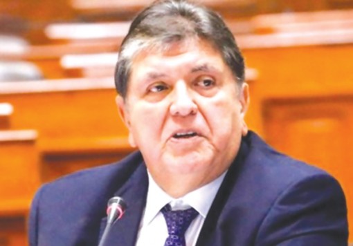 Cựu Tổng thống Peru bị cấm 
xuất cảnh để điều tra tham nhũng