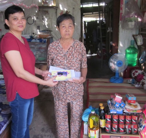 Hỗ trợ các hoàn cảnh bệnh tật, khó khăn