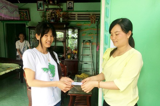 Cách làm hay trong tuyên truyền,

vận động người dân tham gia BHYT