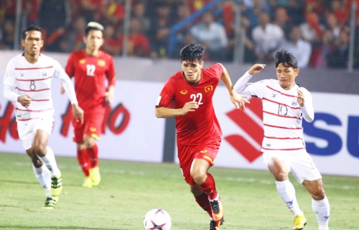 Ngôi nhất bảng A và đường đi 
của nhà vô địch