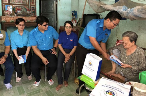 Định hướng giáo dục truyền thống 