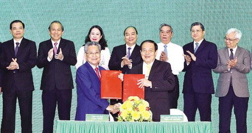 An Giang cùng với Cần Thơ, Kiên Giang,

Cà Mau ví như “4 con tuấn mã” dẫn dắt

tăng trưởng kinh tế cả vùng ĐBSCL