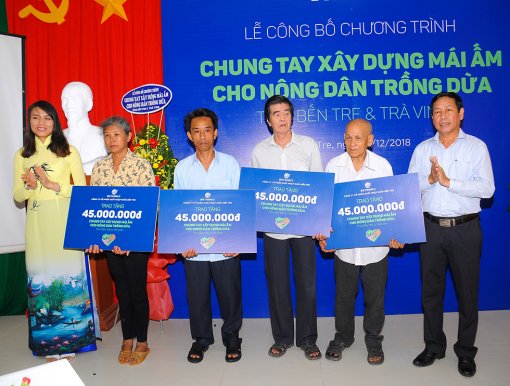 Betrimex chung tay xây dựng mái ấm cho nông dân trồng dừa