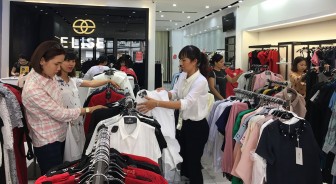 Cuối năm “săn” hàng giảm giá