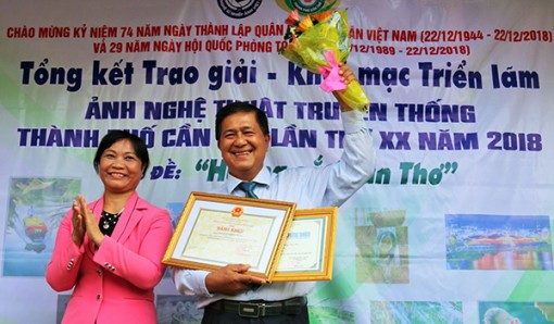 Khai mạc triển lãm và trao giải cuộc thi ảnh “Hương sắc Cần Thơ”