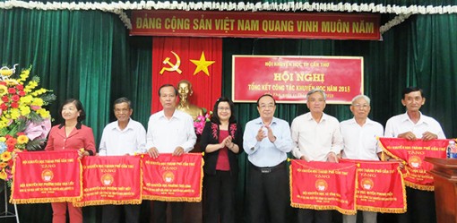 Vận động hơn 58 tỉ đồng cho

quỹ khuyến học, khuyến tài