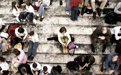 Cô đơn làm giảm tuổi thọ

nhưng sự khôn ngoan có thể giúp ích