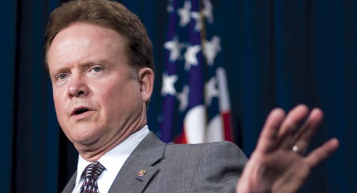 Rộ tin Jim Webb sẽ lãnh đạo Lầu Năm Góc