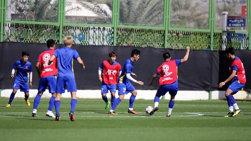 Tuyển Việt Nam sẽ có điểm trước Iran?