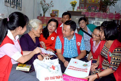 Huy động các tổ chức, cá nhân trợ giúp hàng chục ngàn địa chỉ nhân đạo