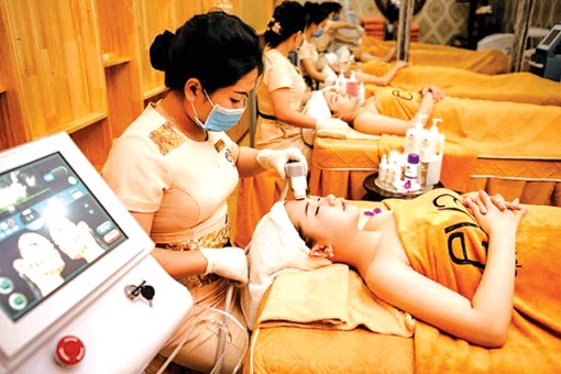 Làm đẹp đón năm mới