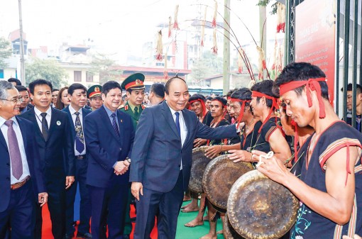 Thủ tướng Nguyễn Xuân Phúc mong muốn sâm Ngọc Linh
ghi dấu ấn lịch sử mới cho ngành dược liệu Việt Nam