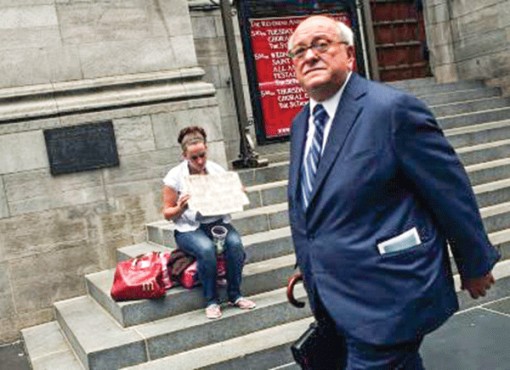 Báo động cách biệt giàu - nghèo