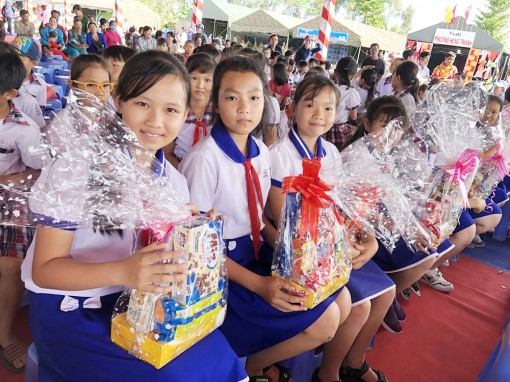 Ấm áp nụ cười xuân