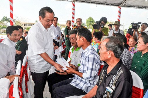 Nhiều hoạt động chăm lo Tết cho gia đình chính sách, hộ có hoàn cảnh khó khăn