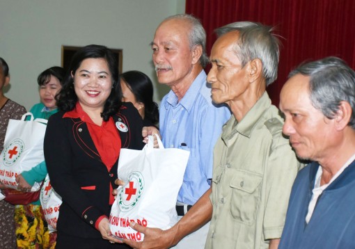 Đồng cảm và sẻ chia