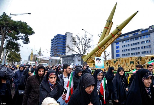 Iran và Israel khẩu chiến dữ dội