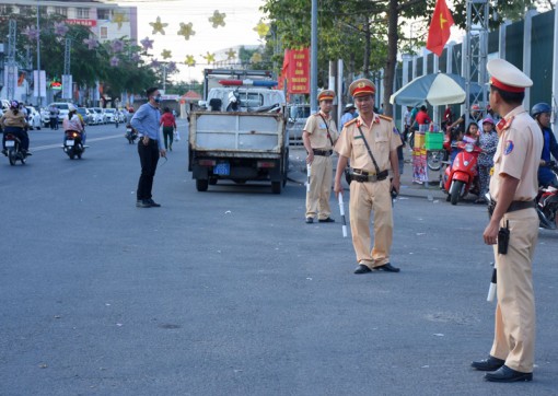 Xử lý nghiêm các hành vi vi phạm trật tự an toàn giao thông đường bộ