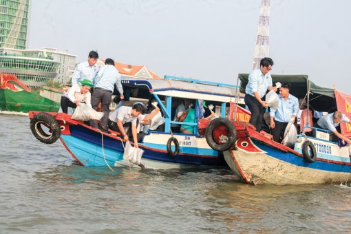 Phối hợp bảo vệ nguồn lợi thủy sản