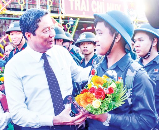 Vững bước lên đường nhập ngũ