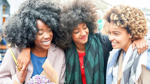 Cấm phân biệt chủng tộc ngay từ… tóc!