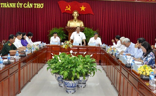 Kiên quyết không đưa những cán bộ chưa đủ tiêu chuẩn vào đề án nhân sự nhiệm kỳ mới