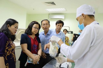 Lãnh đạo thành phố làm việc với Bệnh viện Huyết học - Truyền máu TP Cần Thơ