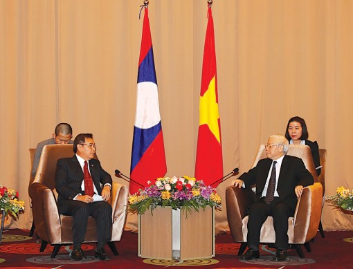 Tổng Bí thư, Chủ tịch nước Nguyễn Phú Trọng
tiếp Đoàn Ủy ban Trung ương Mặt trận Lào xây dựng đất nước