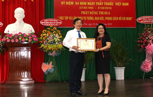 Nhiều hoạt động kỷ niệm Ngày Thầy thuốc Việt Nam