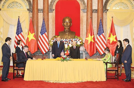 Tổng Bí thư, Chủ tịch nước Nguyễn Phú Trọng hội đàm với Tổng thống Hoa Kỳ Donald Trump