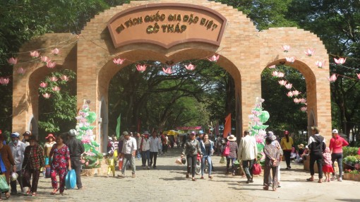 Cụm phía Đông ĐBSCL

liên kết phát triển du lịch

với TP Hồ Chí Minh năm 2019