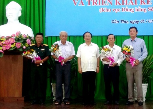 Đẩy mạnh tổ chức các hoạt động sân khấu chuyên và không chuyên