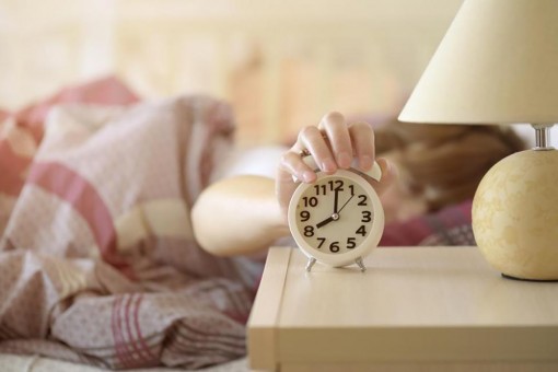 Không nên ngủ nướng vào cuối tuần