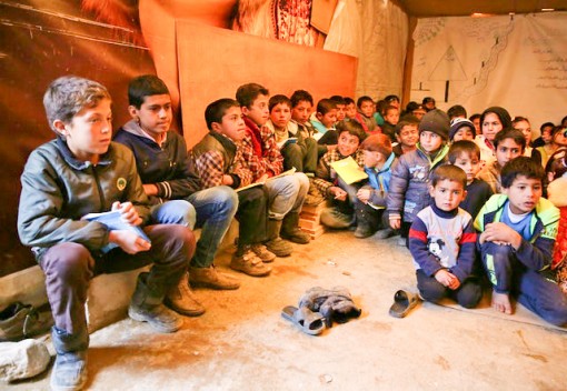 IS và số phận những đứa trẻ mồ côi