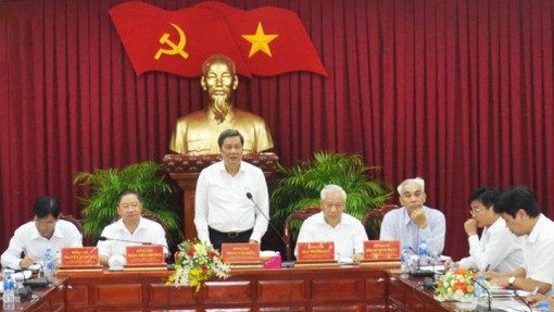 Tham mưu chuẩn bị tốt nhân sự

đại hội đảng bộ các cấp