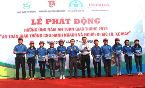 Phát động hưởng ứng Năm an toàn giao thông 2019